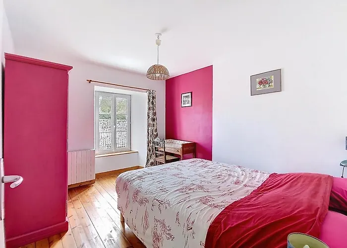 Semesterbostad La Petite Mainerie *